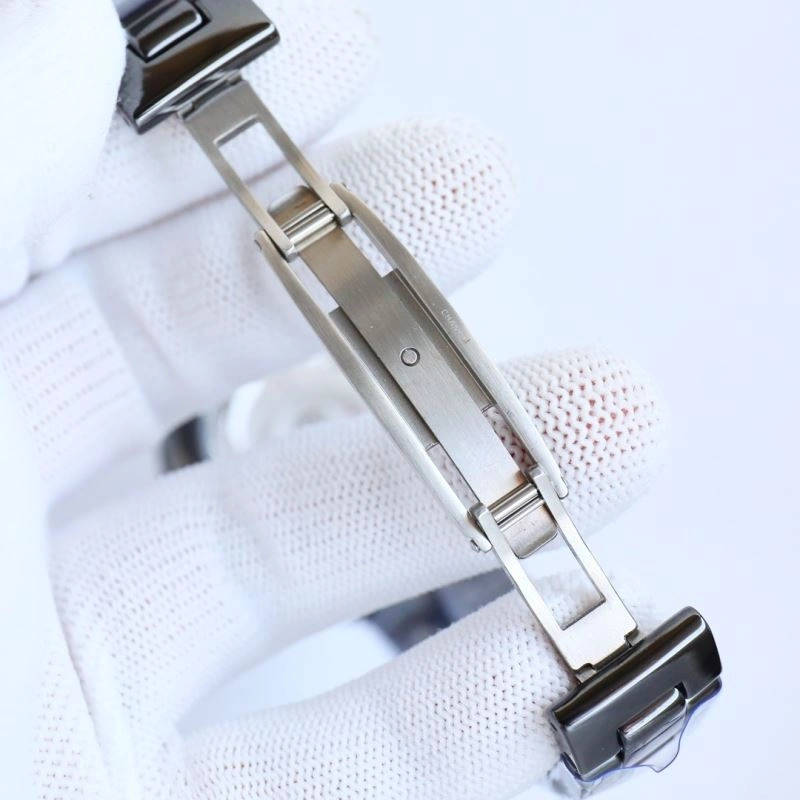 Contemporary CHANEL Watches 181253
