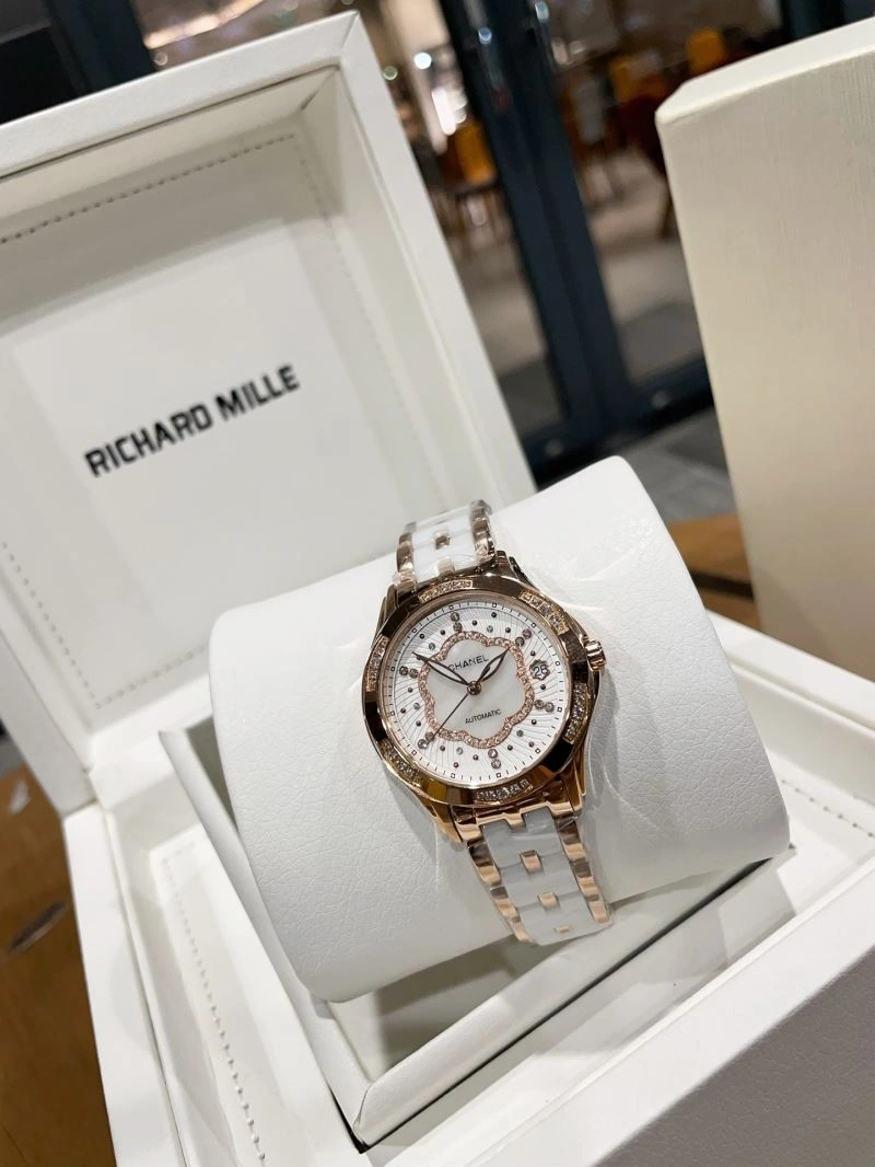 CHANEL Watches Durable 181261