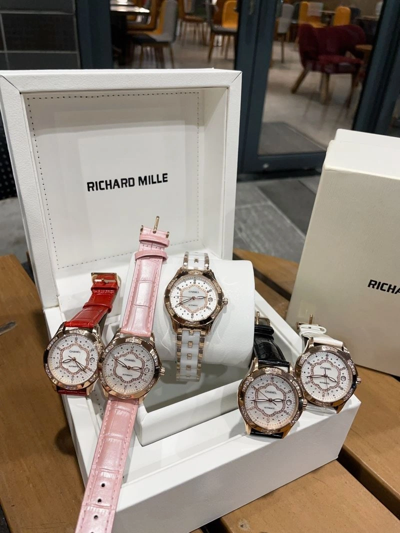 CHANEL Watches Durable 181261