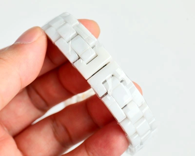 WellDesigned CHANEL Watches 181238
