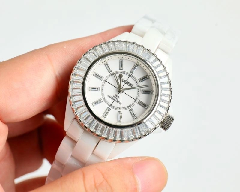 WellDesigned CHANEL Watches 181238