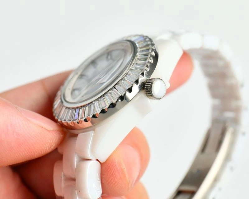 WellDesigned CHANEL Watches 181238