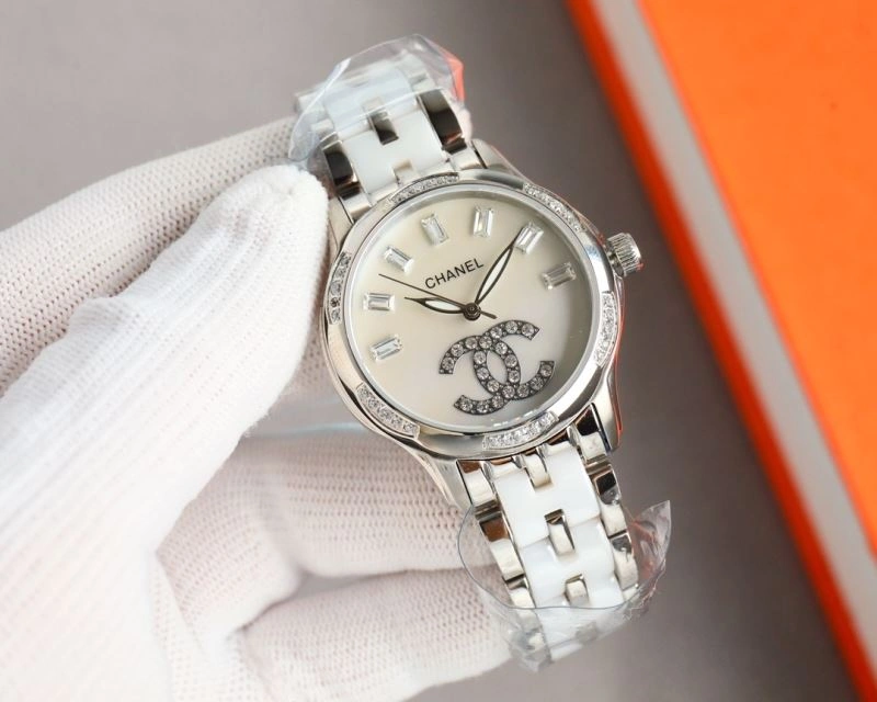 Bright CHANEL Watches 181243