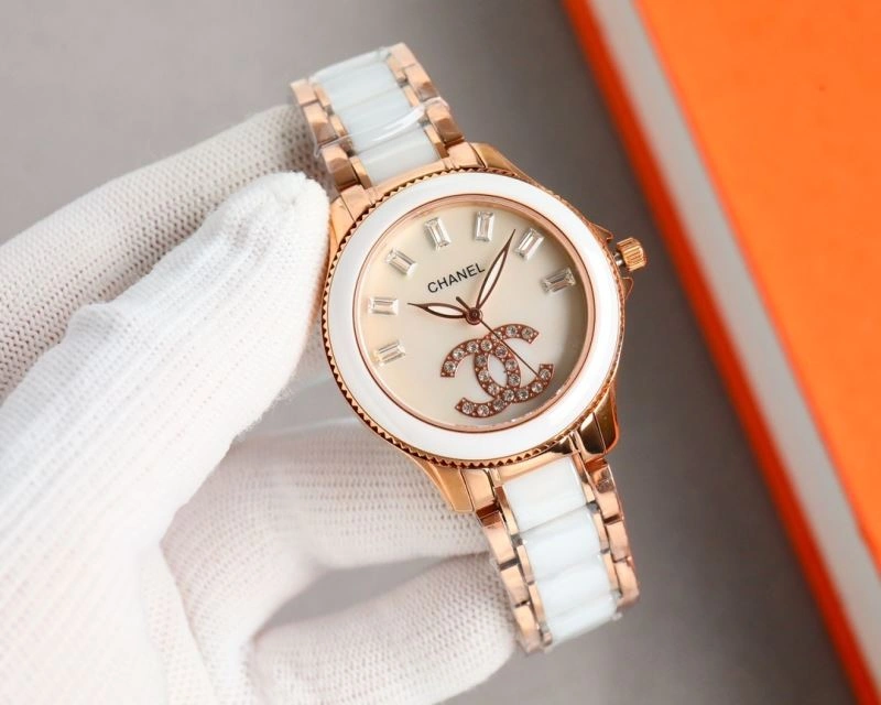 Bright CHANEL Watches 181243