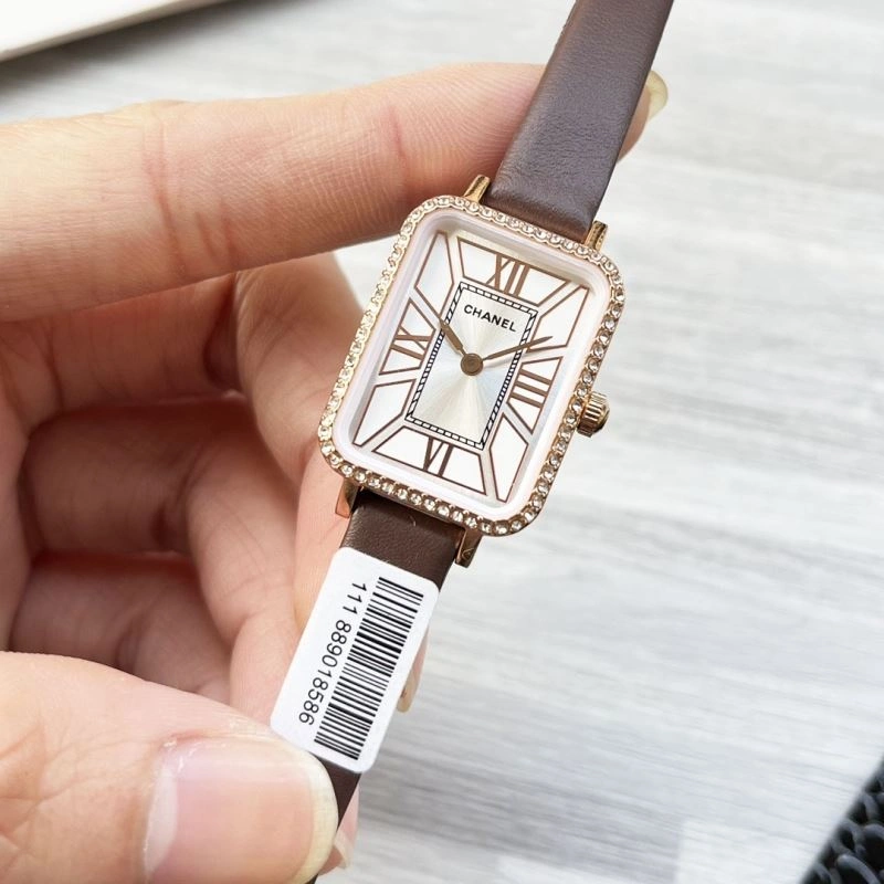 WellDesigned CHANEL Watches 181232