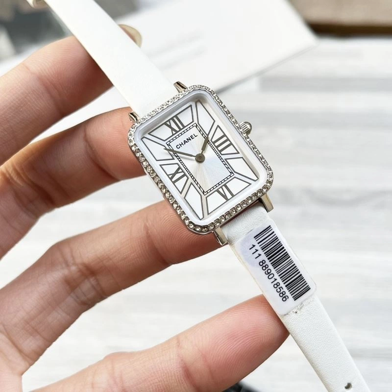 WellDesigned CHANEL Watches 181232