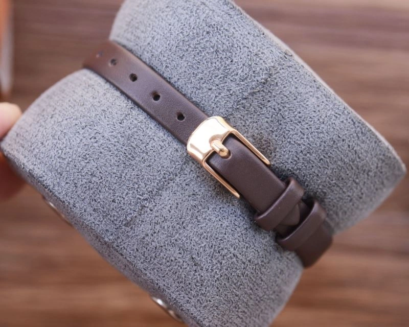 Unisex CHANEL Watches 181239
