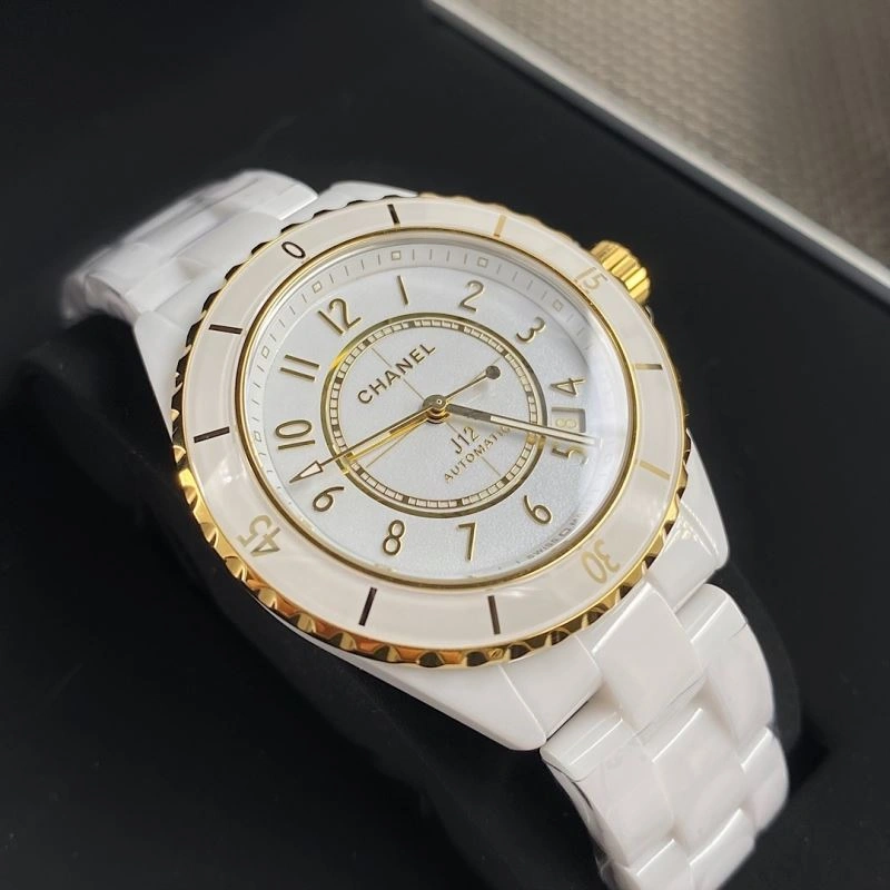Tailored CHANEL Watches 181196