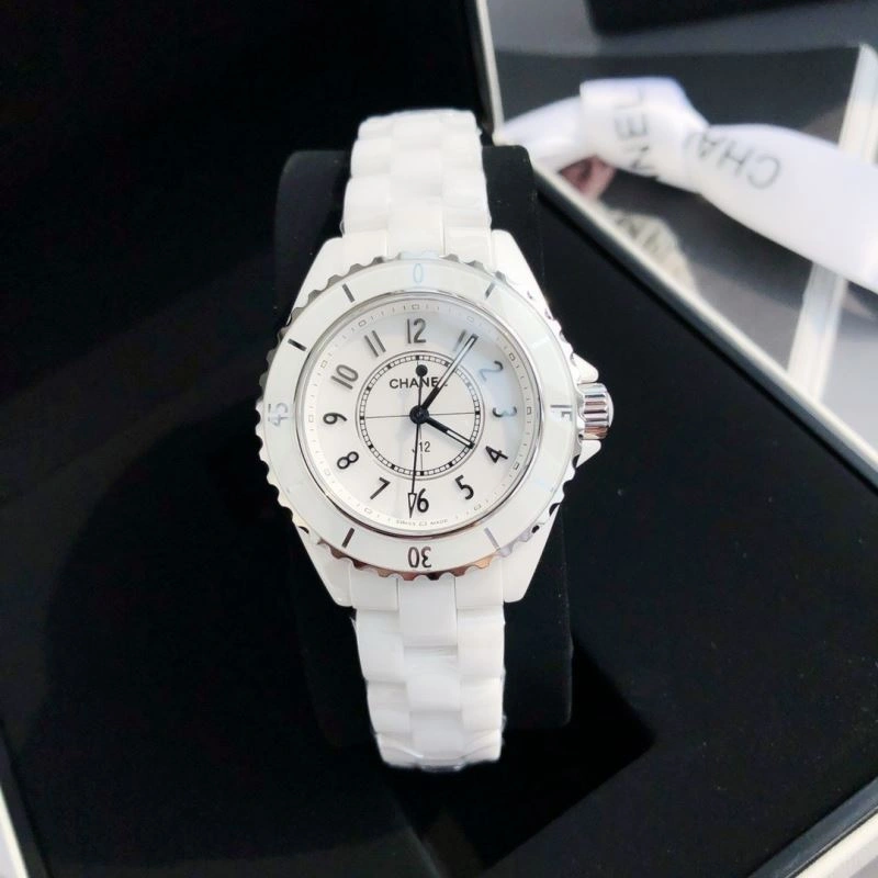 Colorful CHANEL Watches 181213