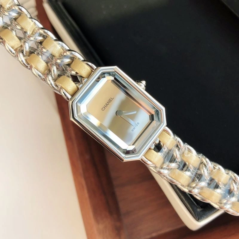 CHANEL Watches Sleek 181199