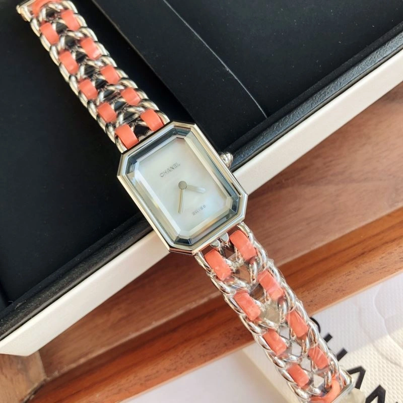WellDesigned CHANEL Watches 181205