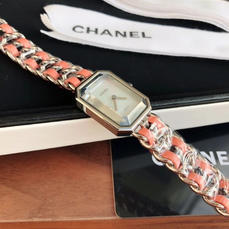 WellDesigned CHANEL Watches 181205