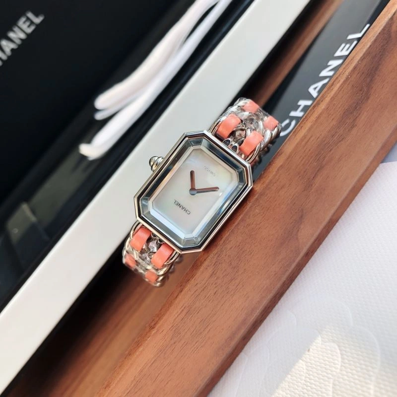 WellDesigned CHANEL Watches 181205