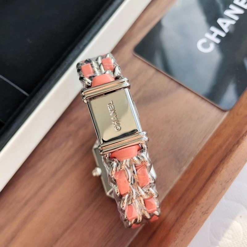 WellDesigned CHANEL Watches 181205