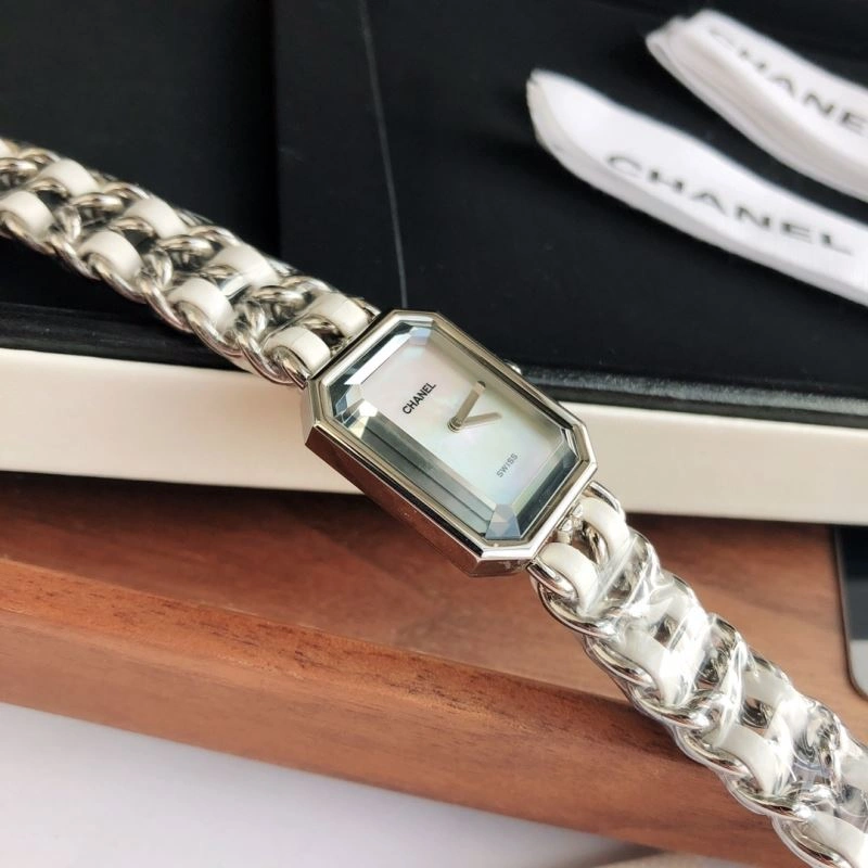 ModernLook CHANEL Watches 181203