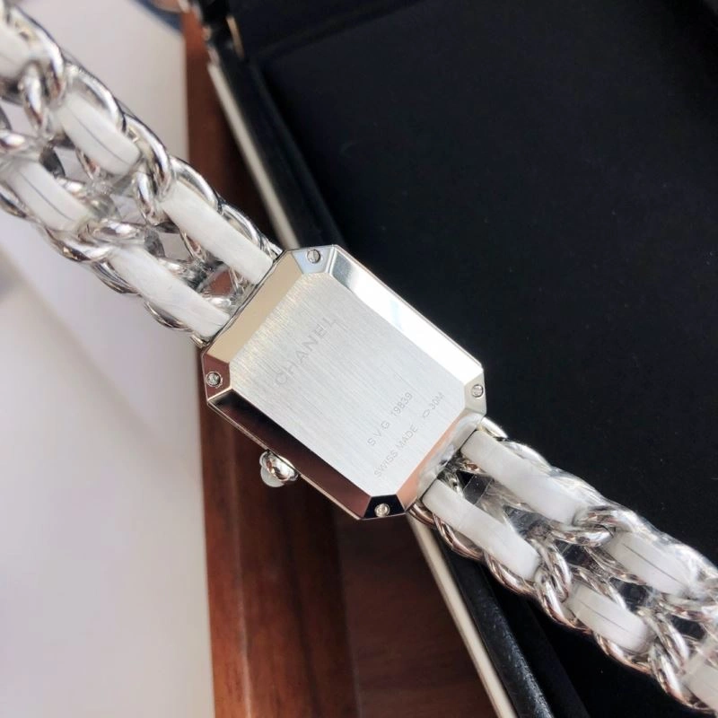 ModernLook CHANEL Watches 181203