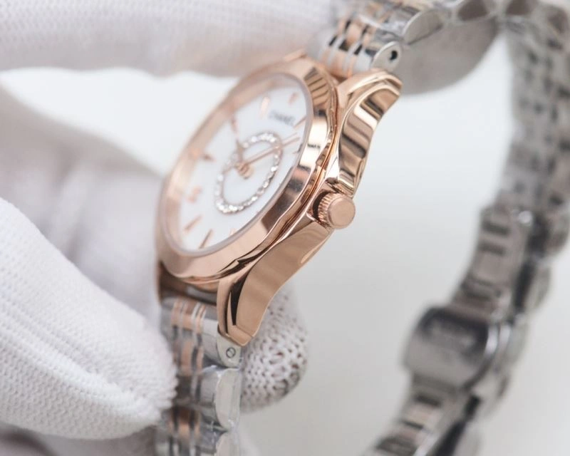 Stylish CHANEL Watches 181193
