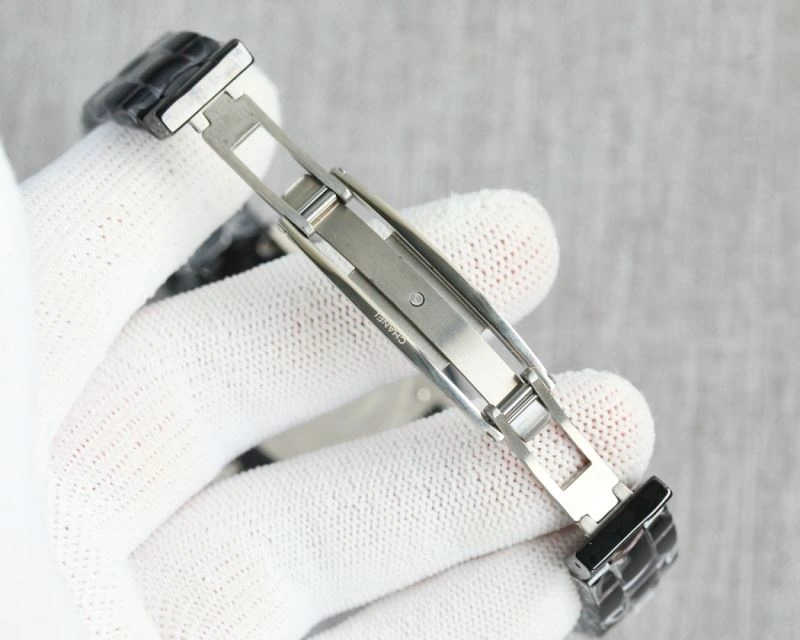 ZeroBulk CHANEL Watches 181186