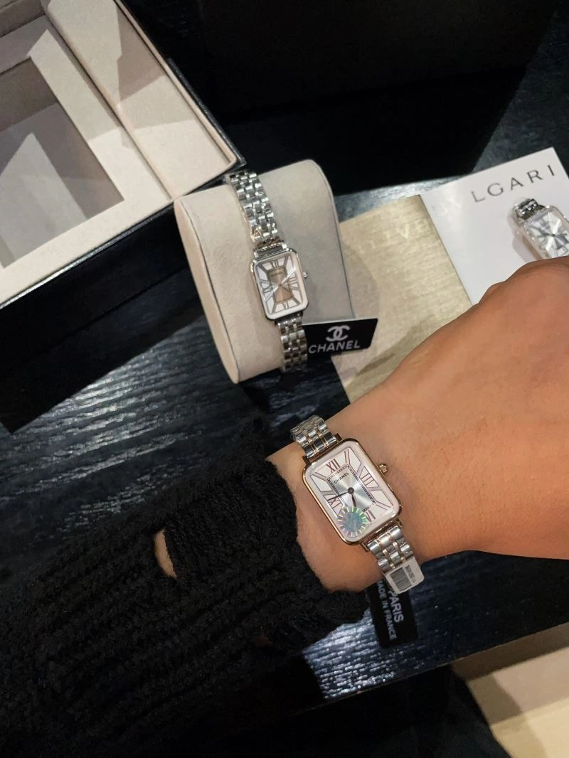 Sleek CHANEL Watches 181180