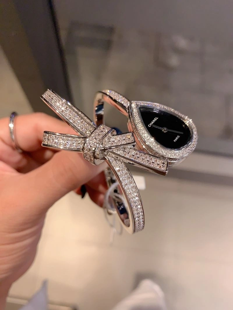 Youthful CHANEL Watches 181152