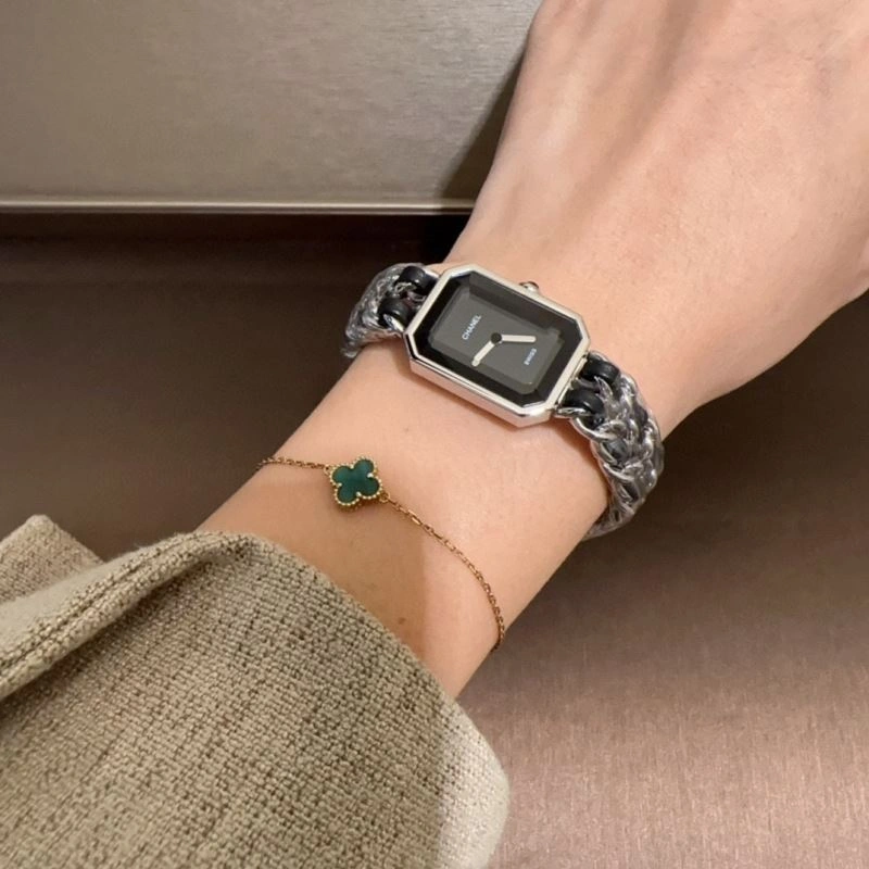 CHANEL Watches Lightweight 181158