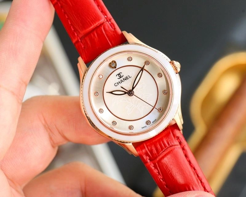 Versatile CHANEL Watches 181168