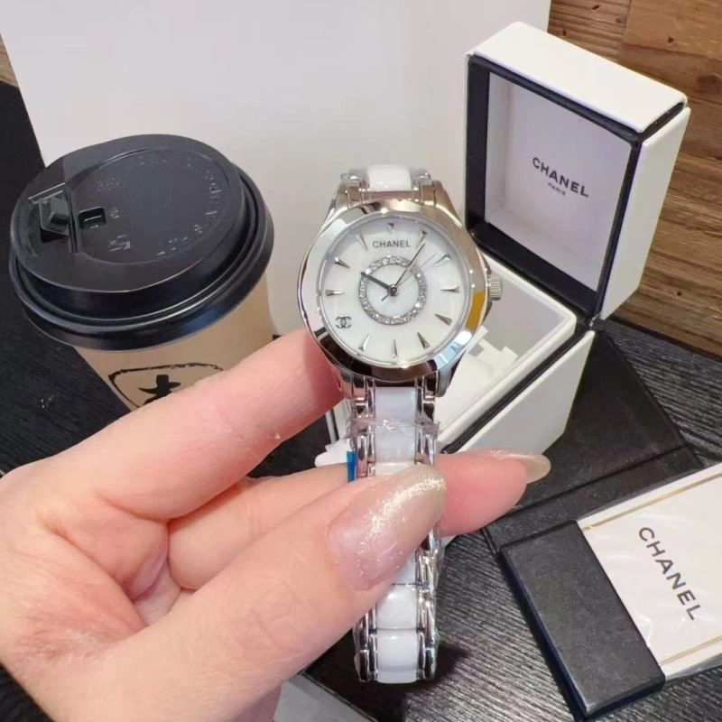 AllSeason CHANEL Watches 181154