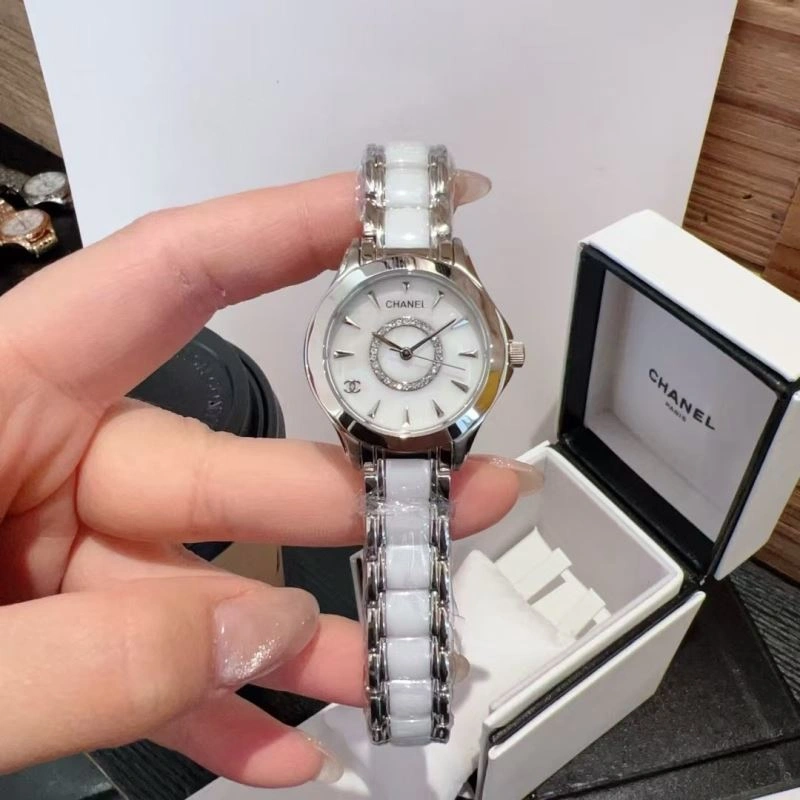 AllSeason CHANEL Watches 181154