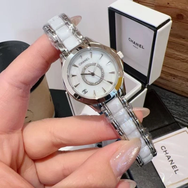 AllSeason CHANEL Watches 181154