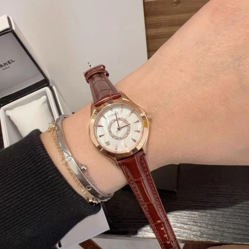 Soft CHANEL Watches 181157