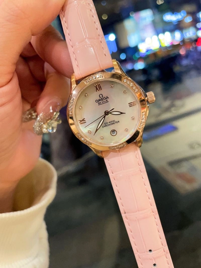 StreetReady CHANEL Watches 181404