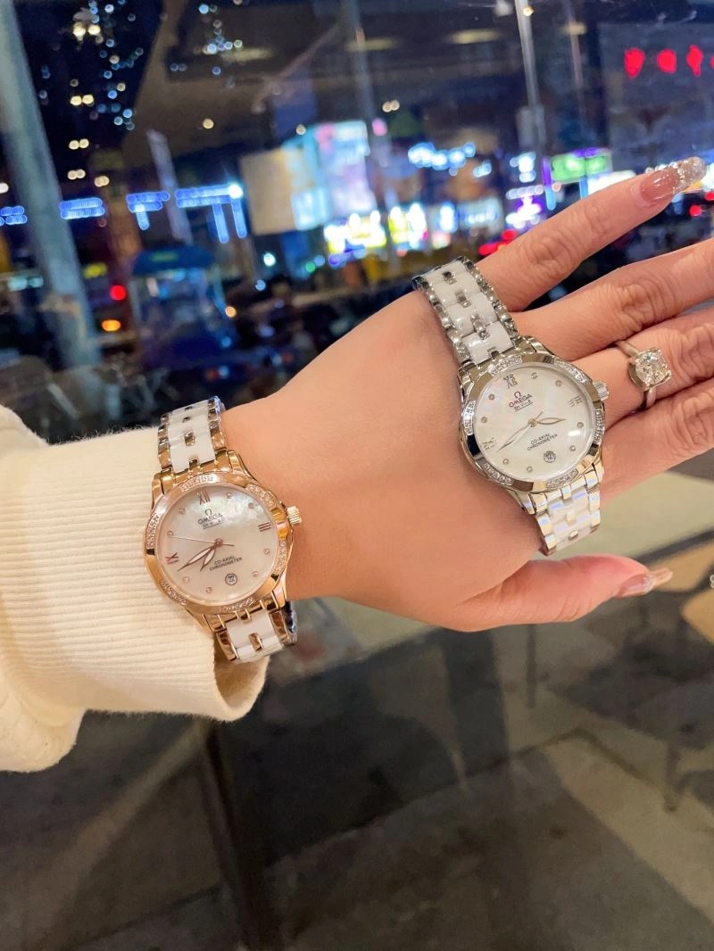 Attractive CHANEL Watches 181410