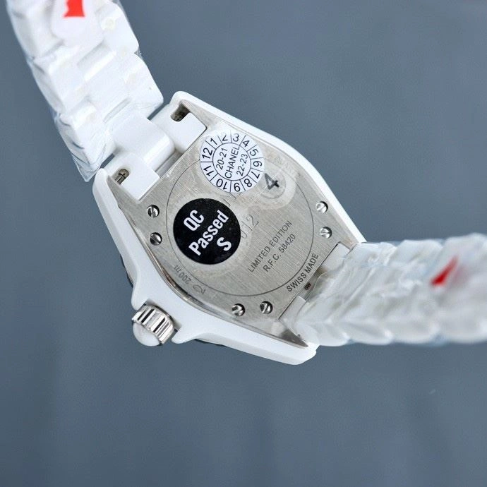 CHANEL Watches Snug 181416