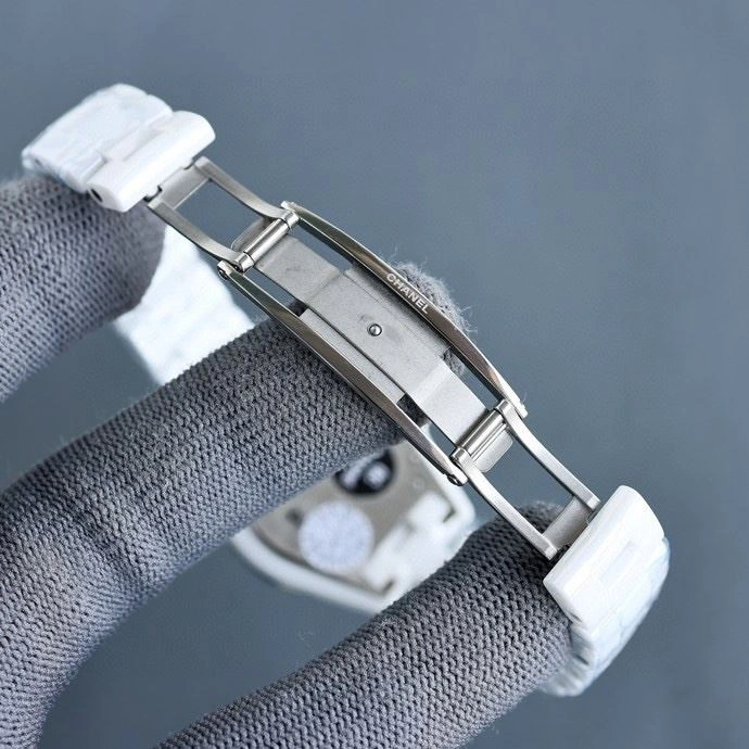 CHANEL Watches Snug 181416