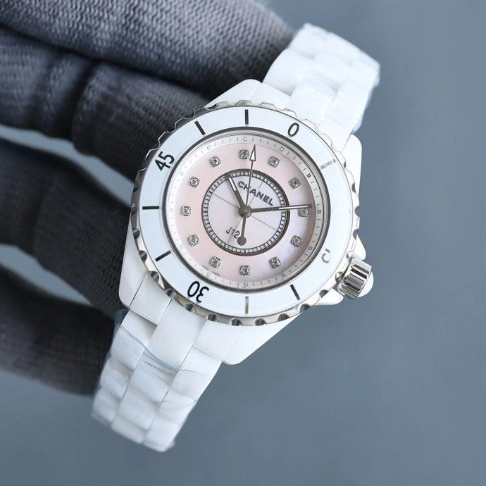 Refined CHANEL Watches 181412