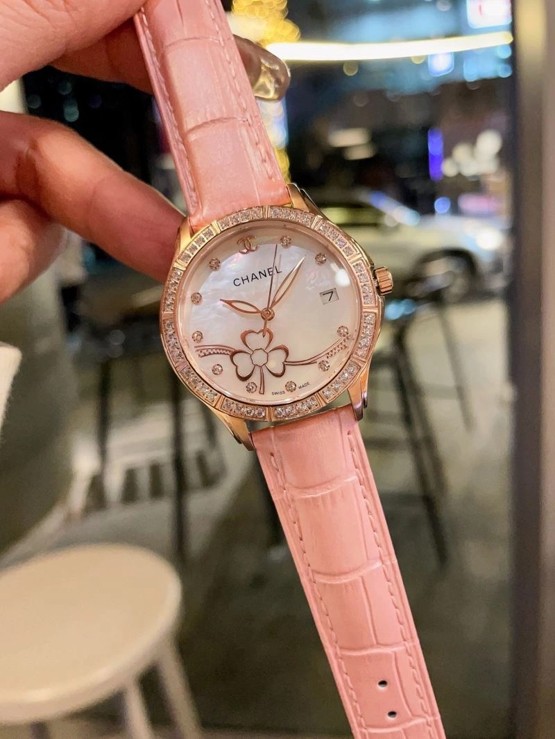 Youthful CHANEL Watches 181424