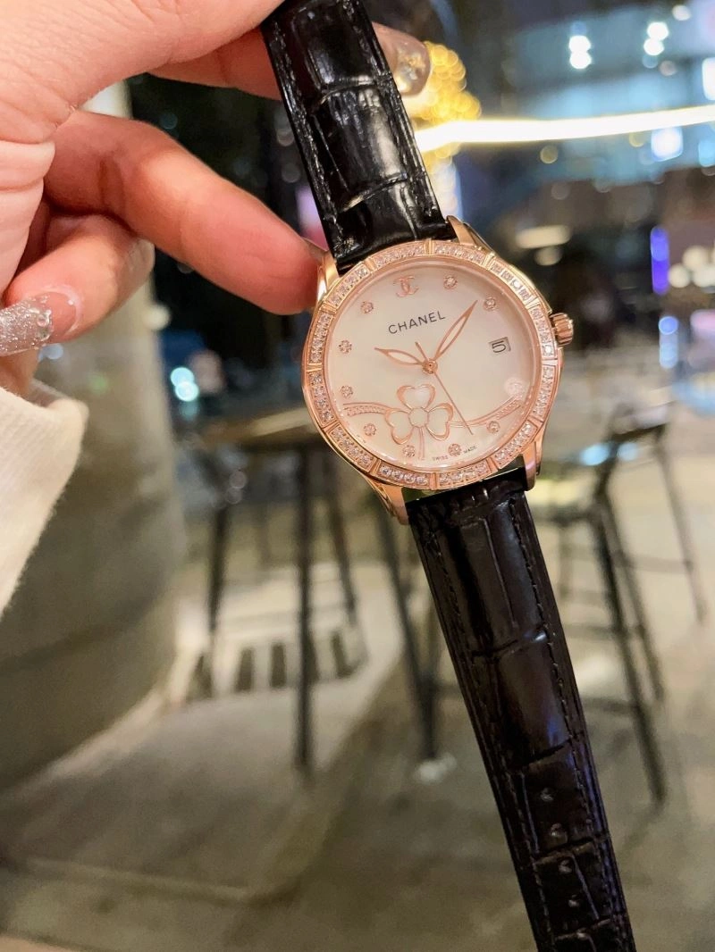 Youthful CHANEL Watches 181424
