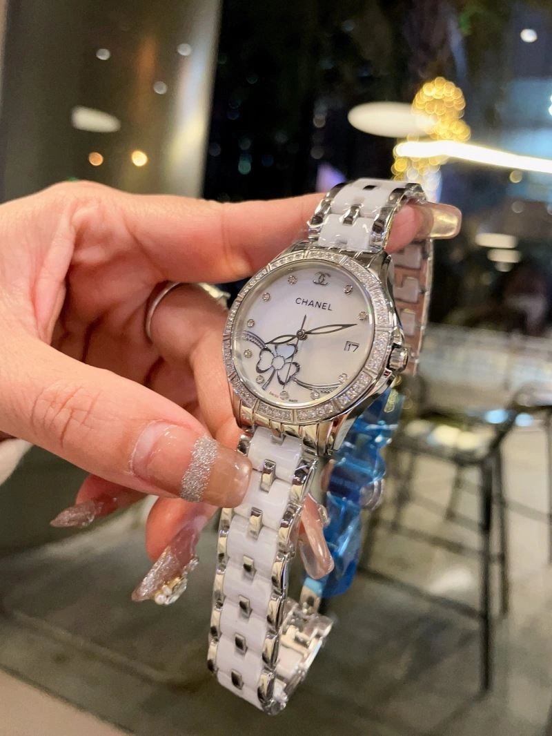 WrinkleFree CHANEL Watches 181398