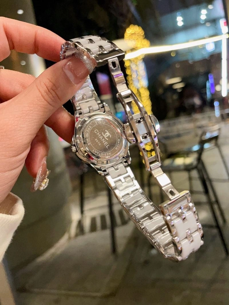 WrinkleFree CHANEL Watches 181398