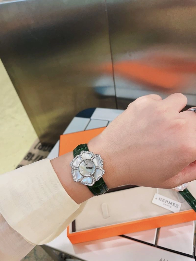 Lightweight CHANEL Watches 181408