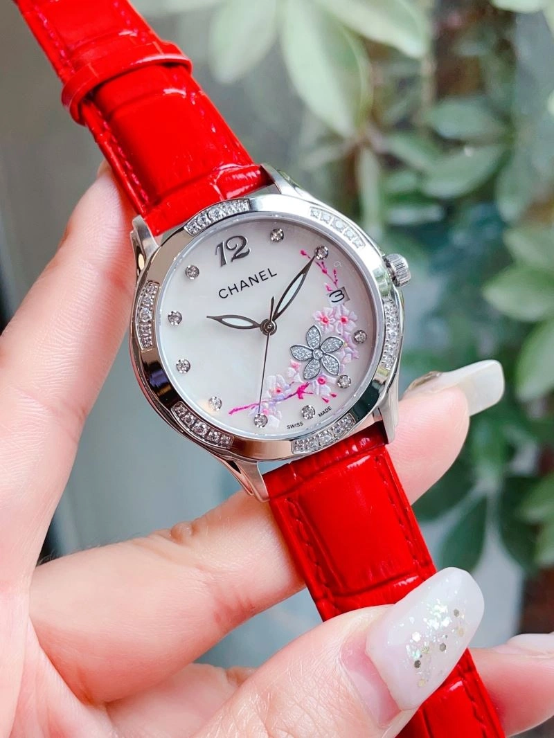 Refined CHANEL Watches 181392