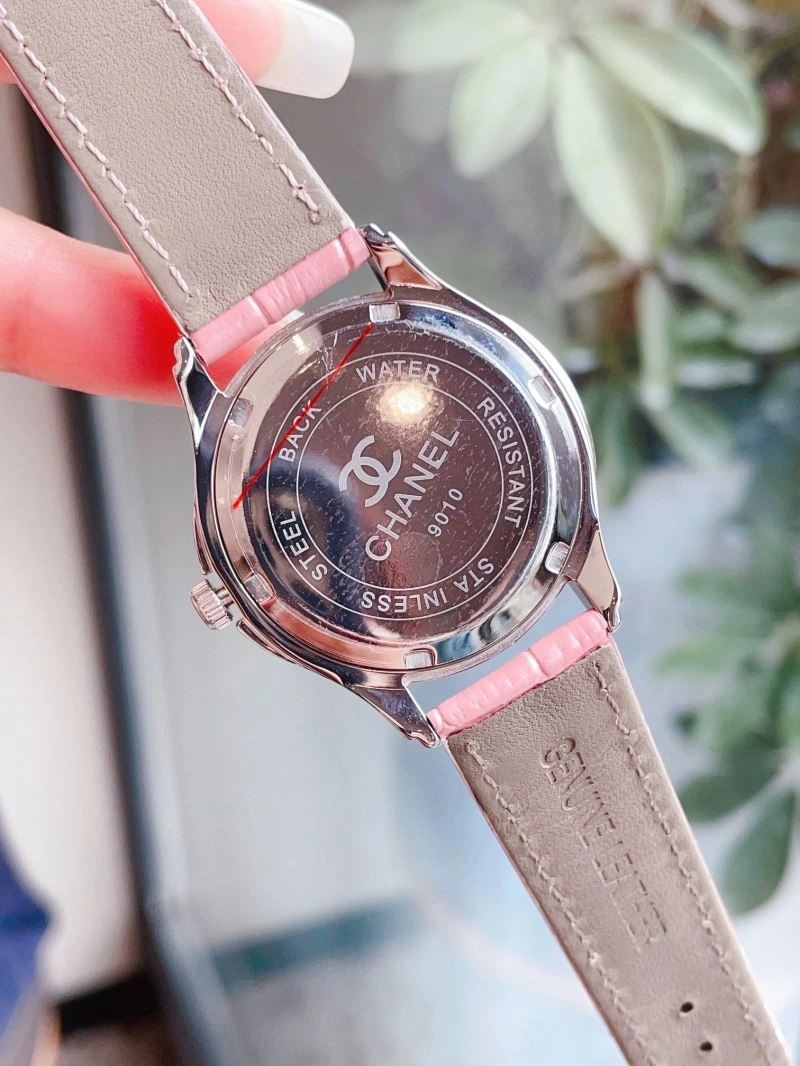 Refined CHANEL Watches 181392