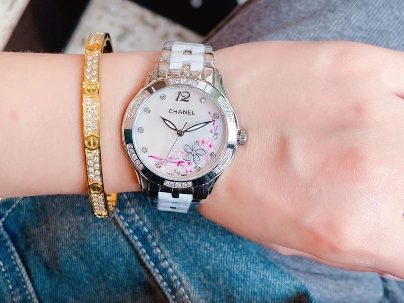 FastDry CHANEL Watches 181389