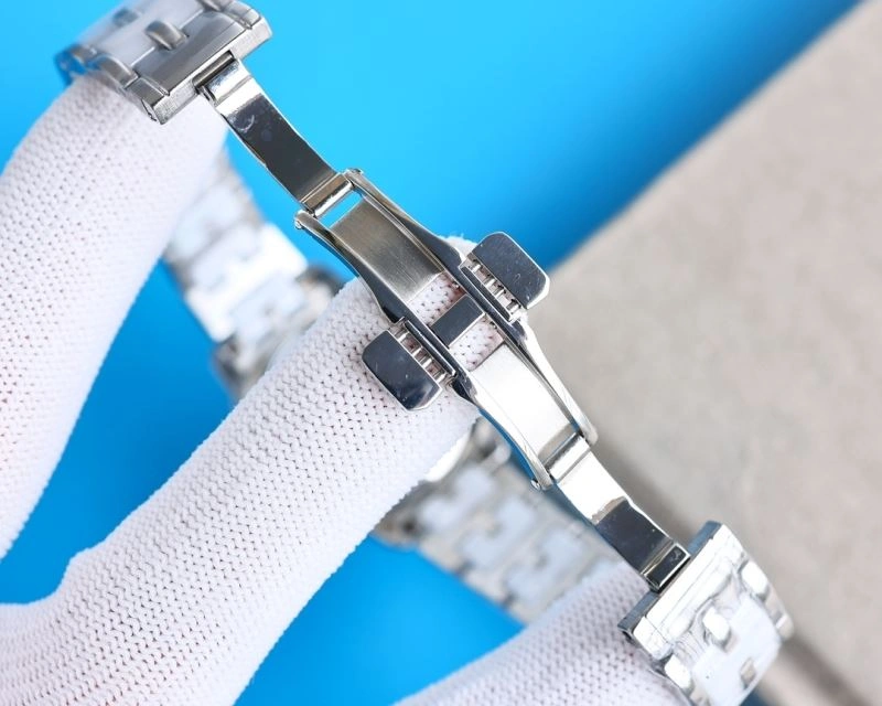 CHANEL Watches Comfortable 181372