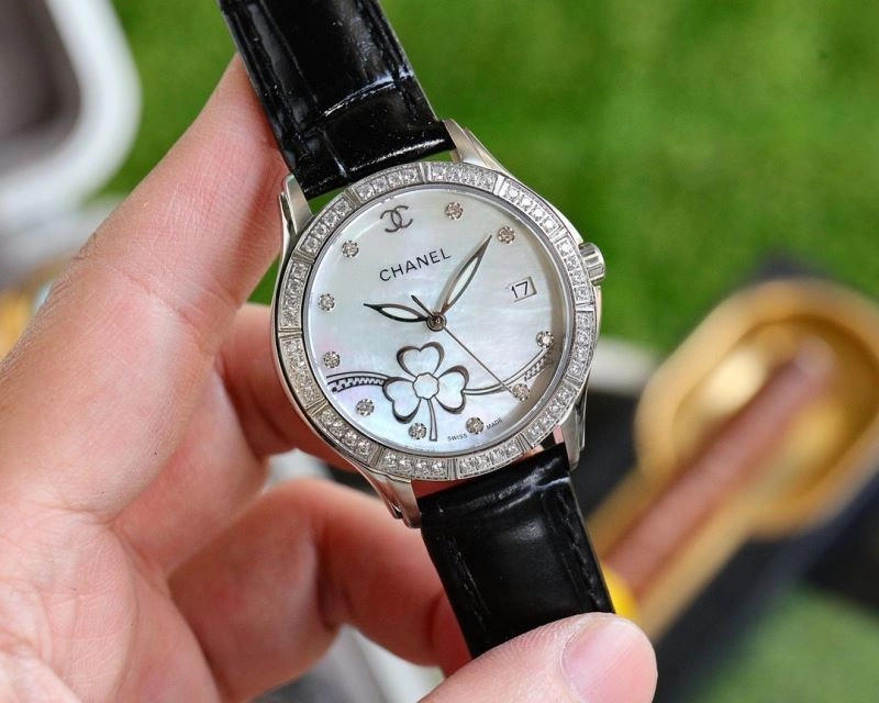 Lightweight CHANEL Watches 181355