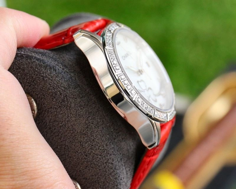 Lightweight CHANEL Watches 181355