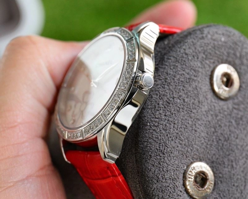 Lightweight CHANEL Watches 181355