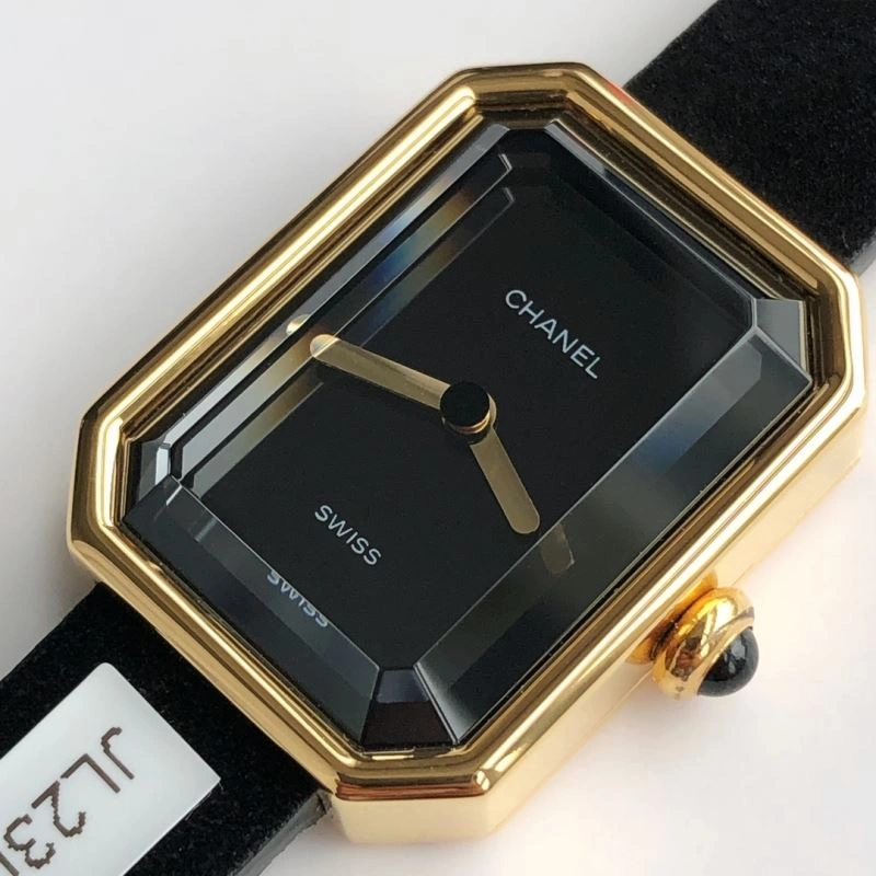 OdorResistant CHANEL Watches 181351