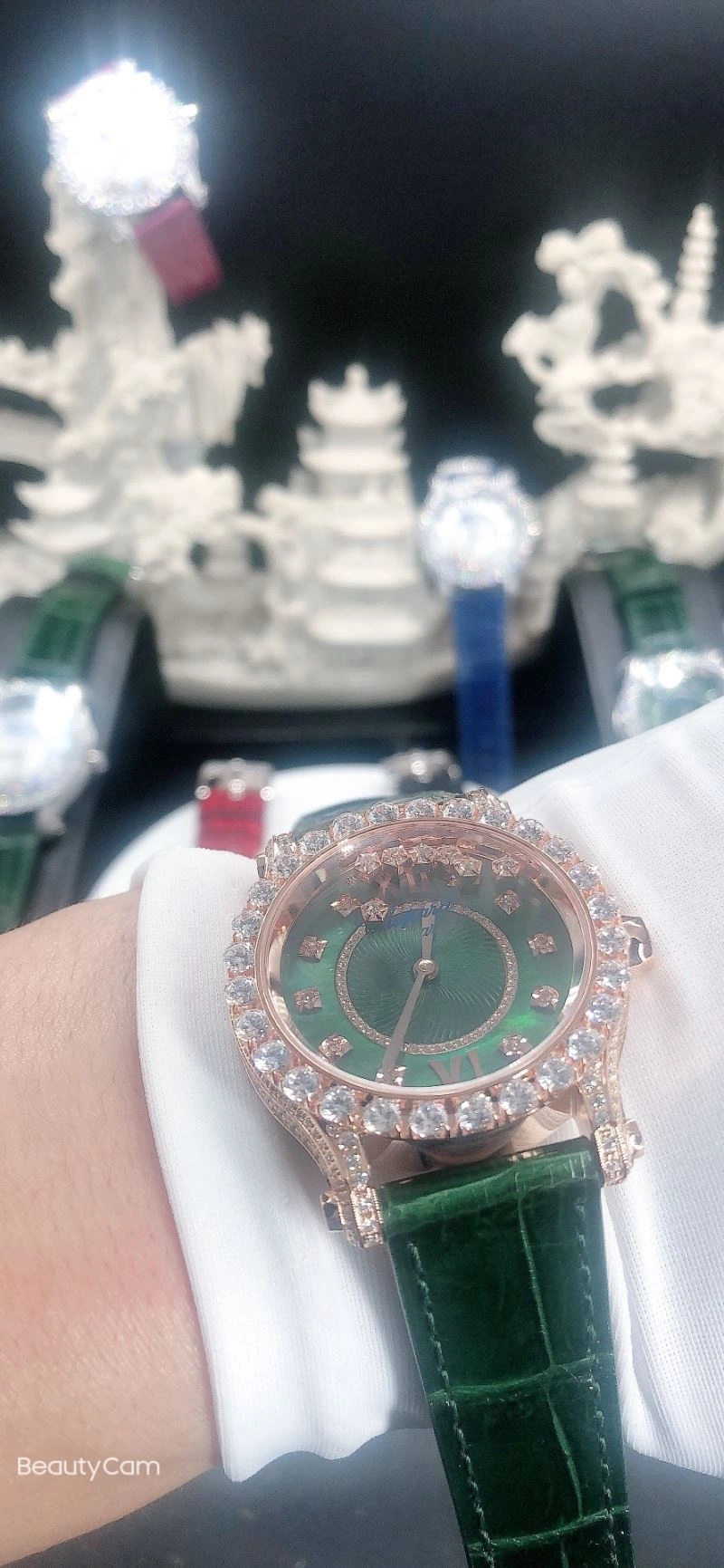 EyeCatching CHOPARD Watches 181995