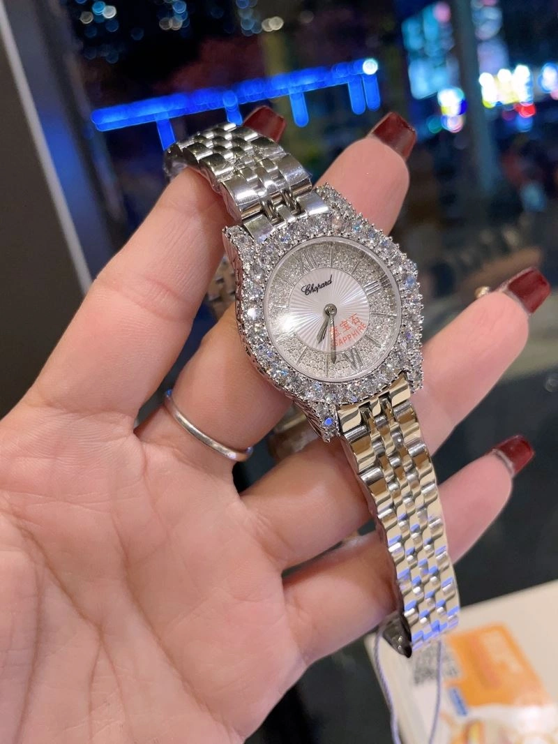 Elegant CHOPARD Watches 181952